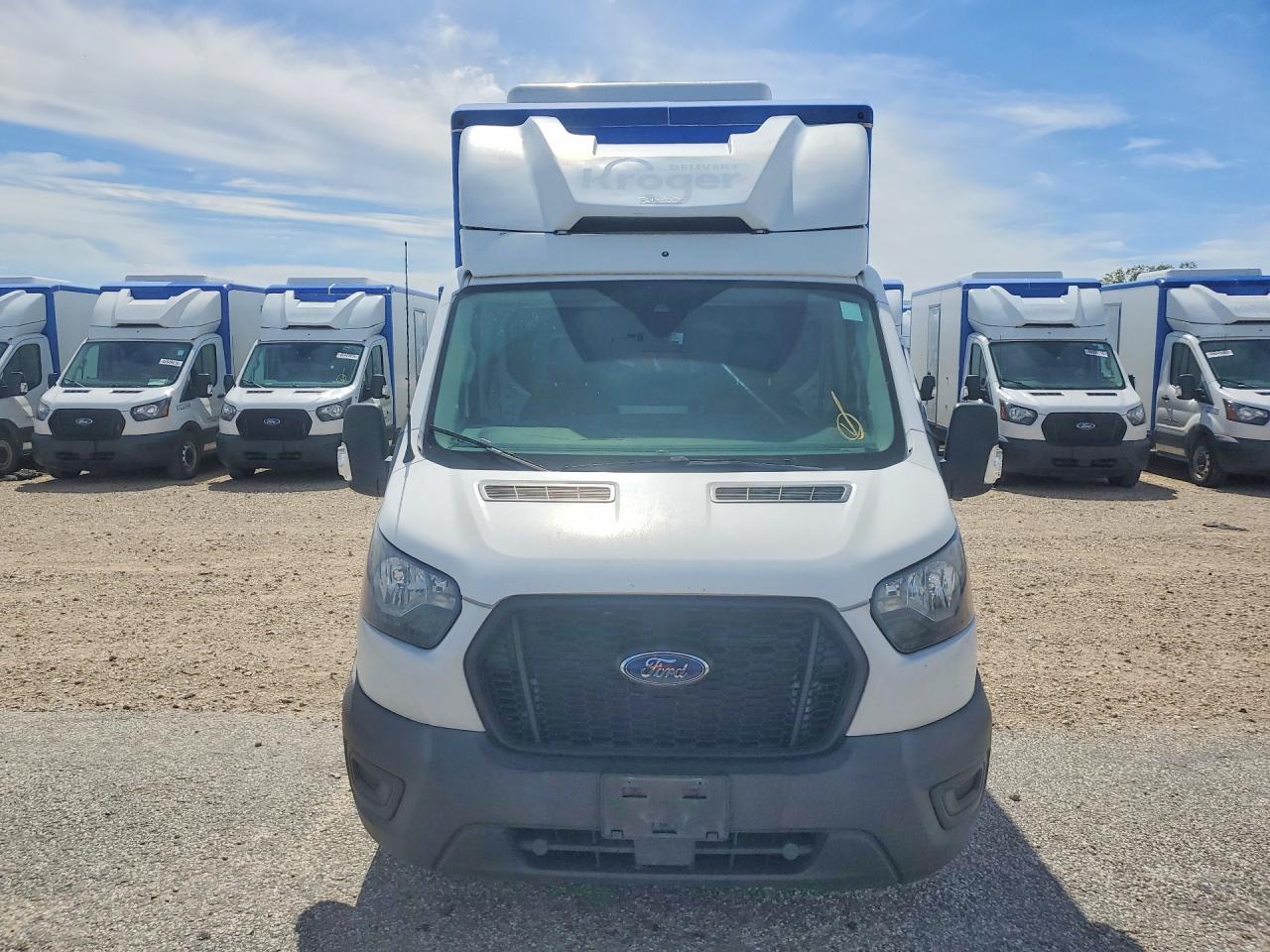 2021 Ford Transit Delivery Truck - Фото 5