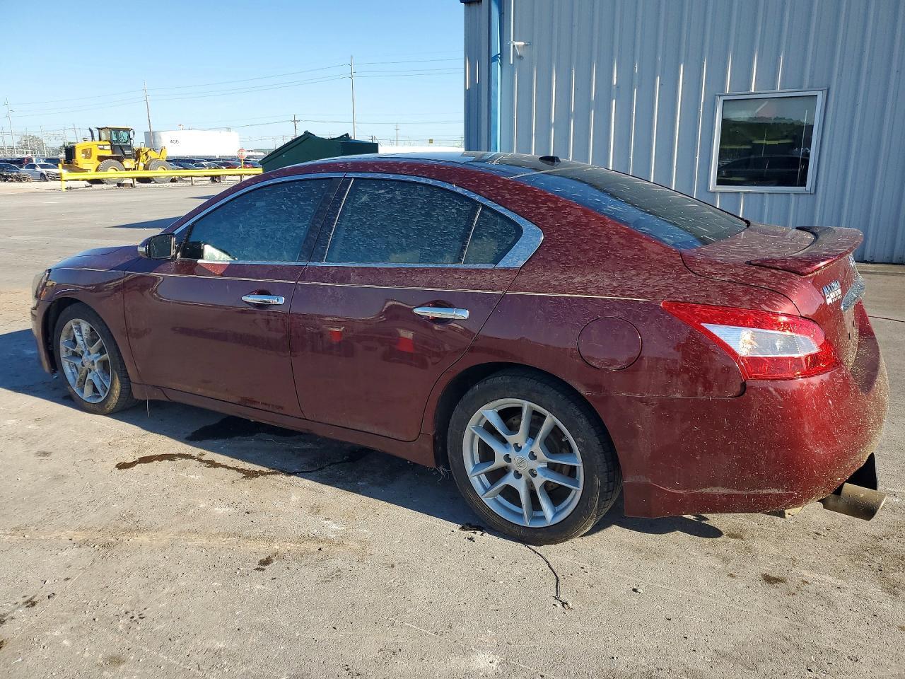 2011 Nissan Maxima 3.5 S - Фото 2