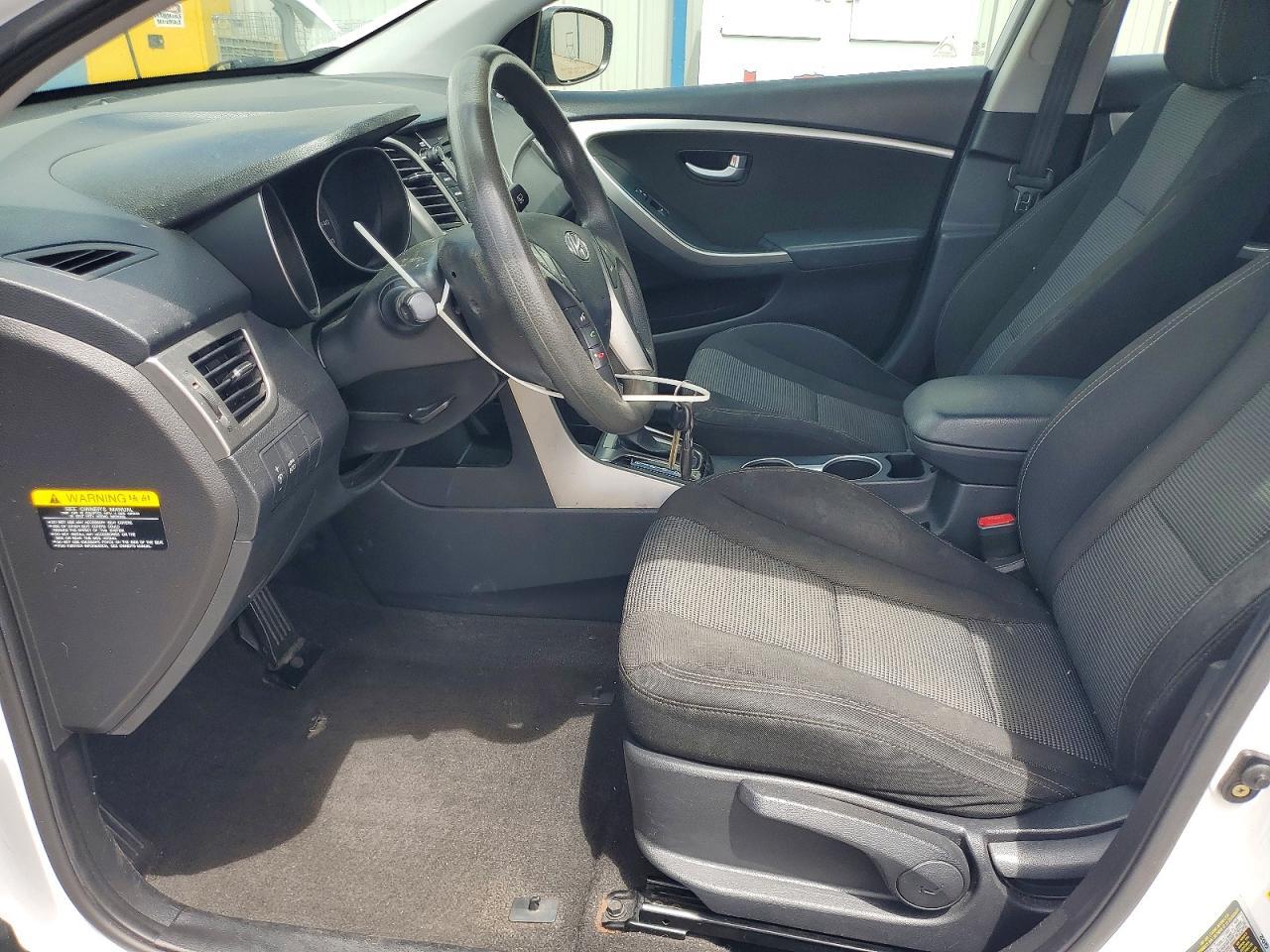 2014 Hyundai Elantra Gt Base - Image 7