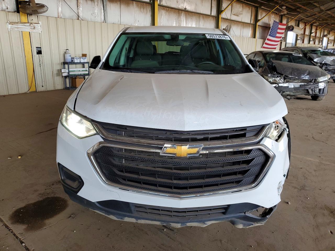 2021 Chevrolet Traverse Ls - Фото 5
