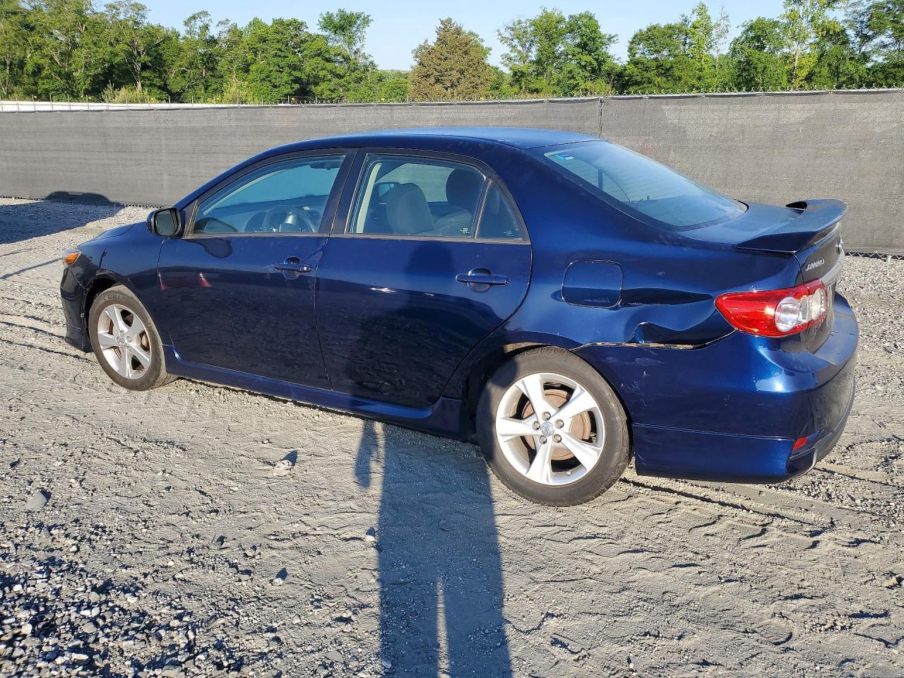2013 Toyota Corolla S - Фото 2