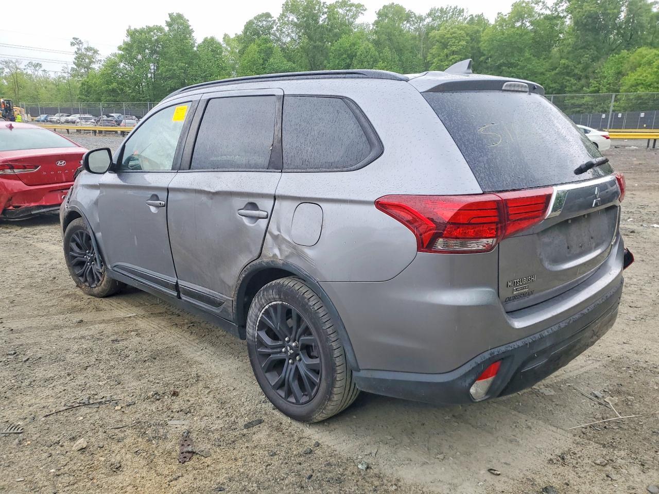 2019 Mitsubishi Outlander Se - Фото 2