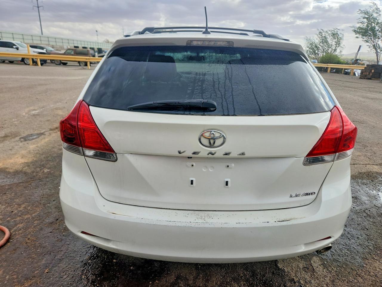 2015 Toyota Venza Le - Image 6