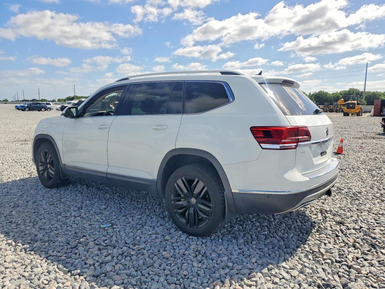 2018 Volkswagen Atlas Sel Premium - Фото 2