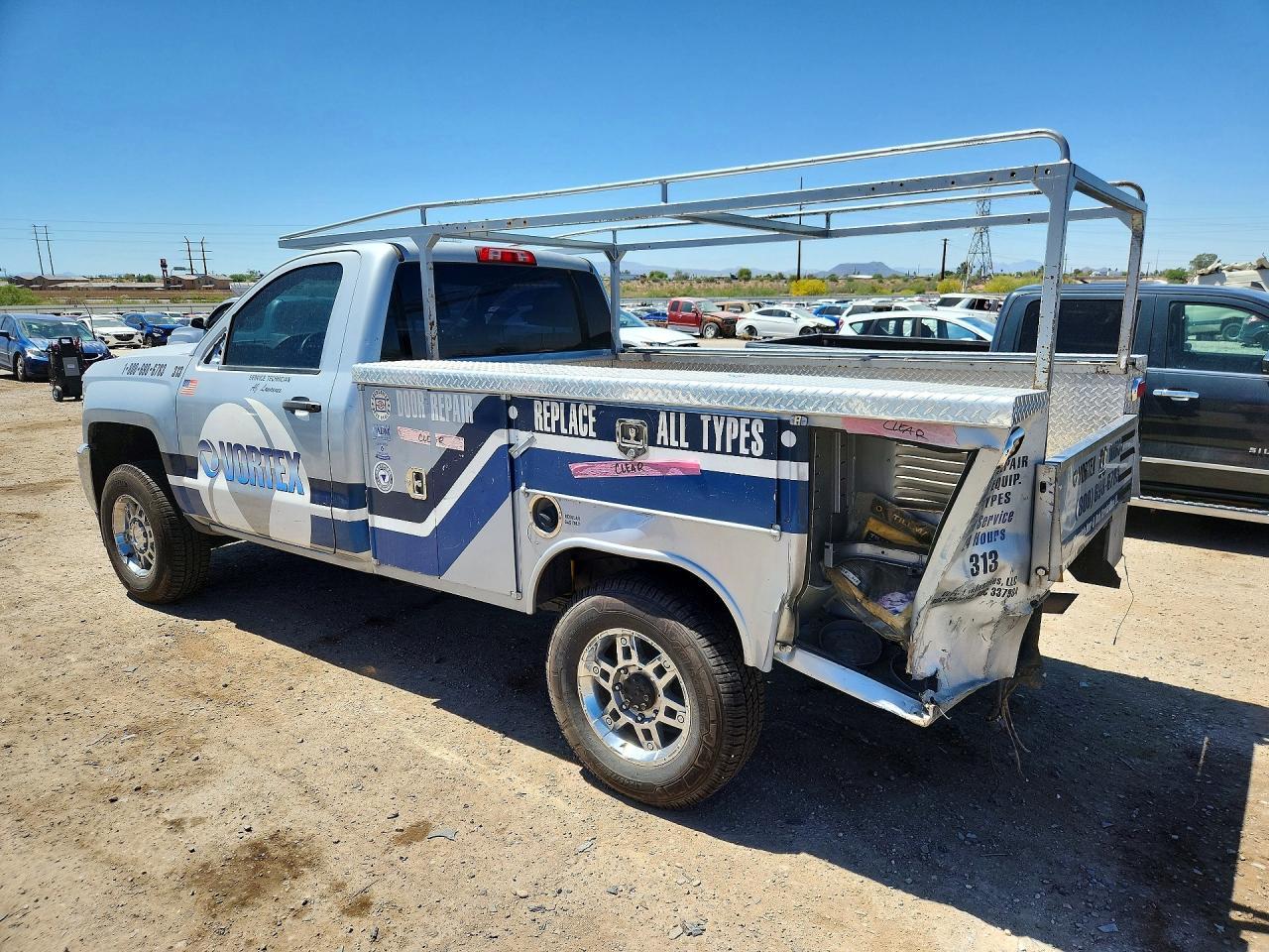 2016 Chevrolet Silverado C2500 Heavy Duty - Image 2