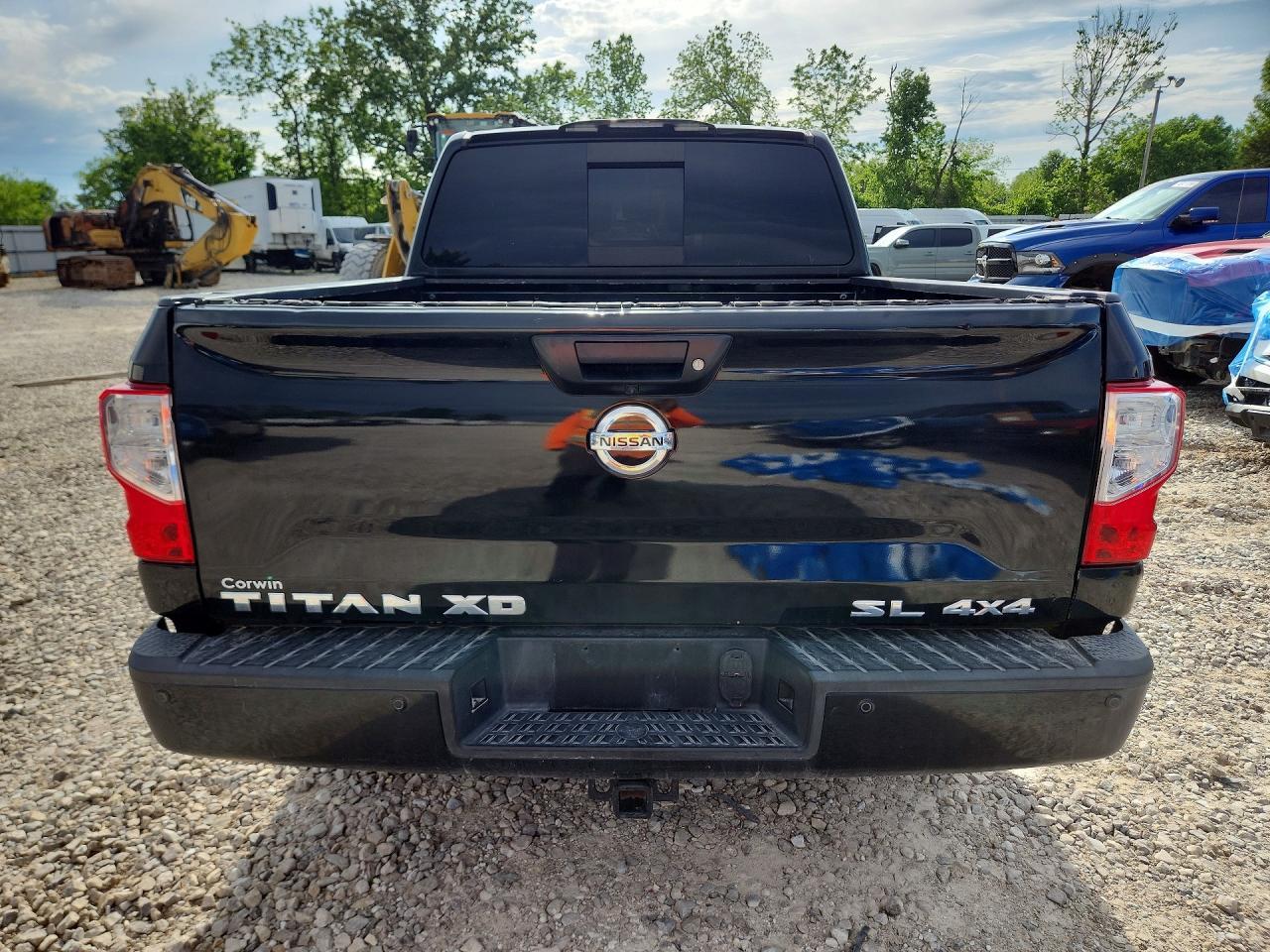 2017 Nissan Titan Sv - Фото 6