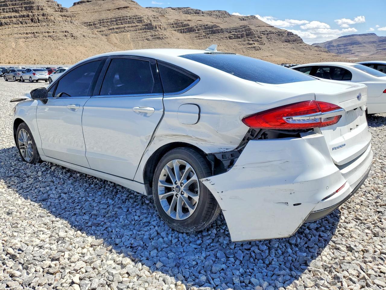 2019 Ford Fusion Se - Фото 2