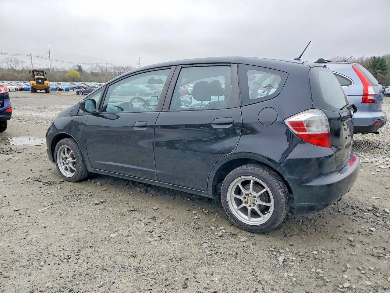 2010 Honda Fit - Фото 2