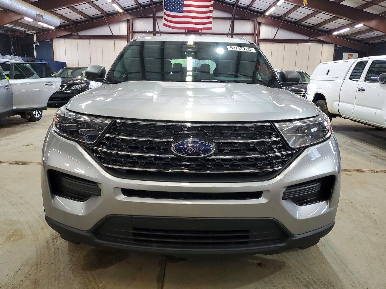 2020 Ford Explorer Xlt - Фото 5