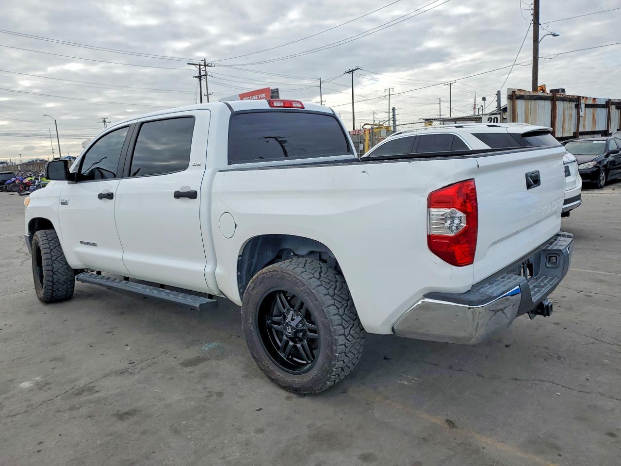 2014 Toyota Tundra Crewmax Sr5 - Фото 2