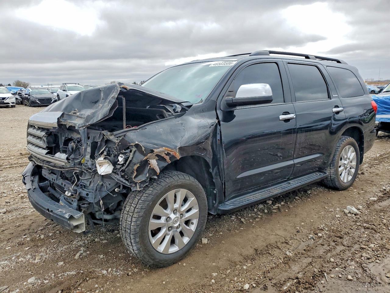 2016 Toyota Sequoia Platinum - Image 2