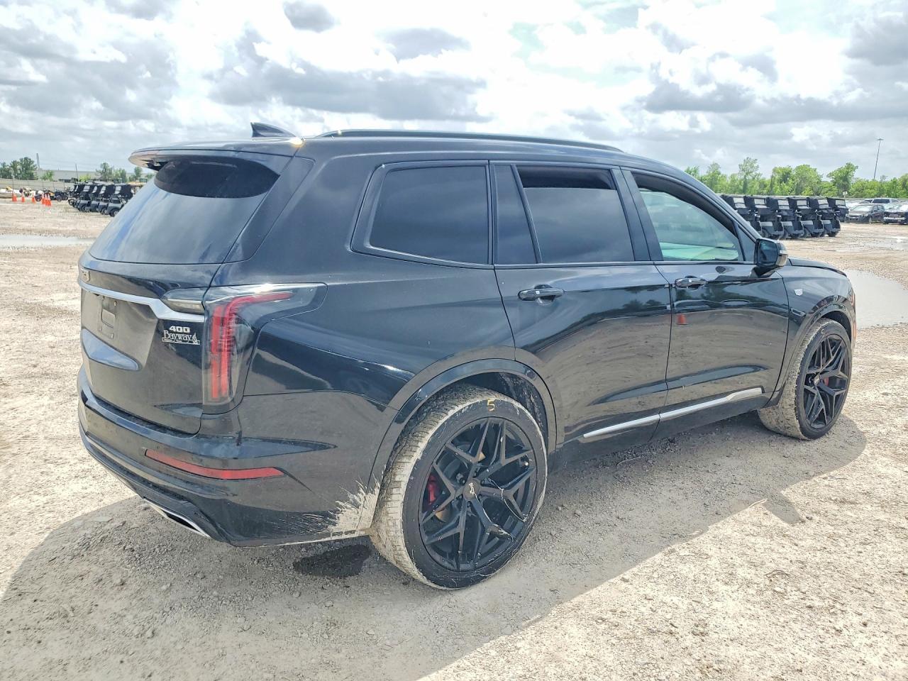 2023 Cadillac Xt6 Sport - Image 3