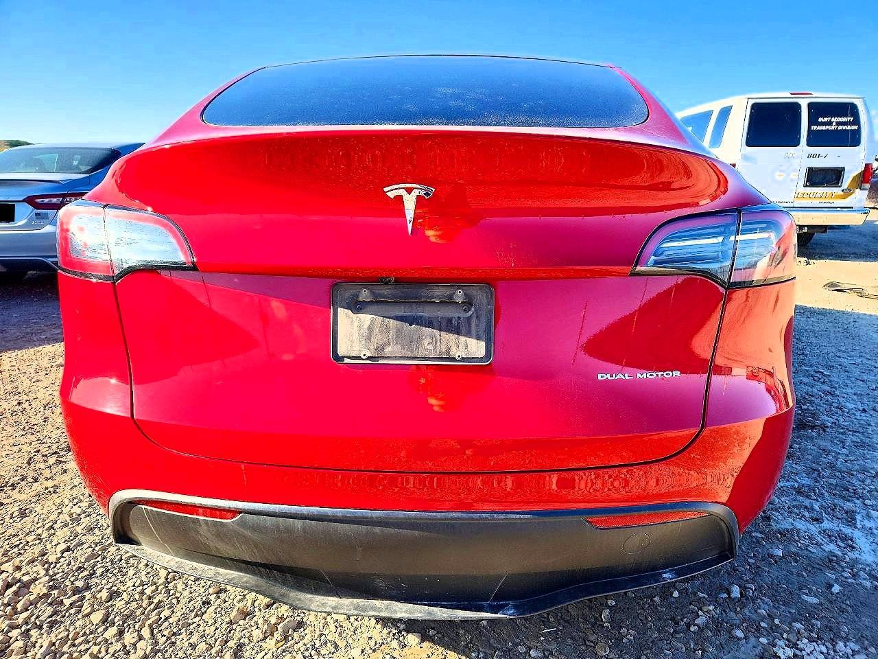 2023 Tesla Model Y - Фото 6