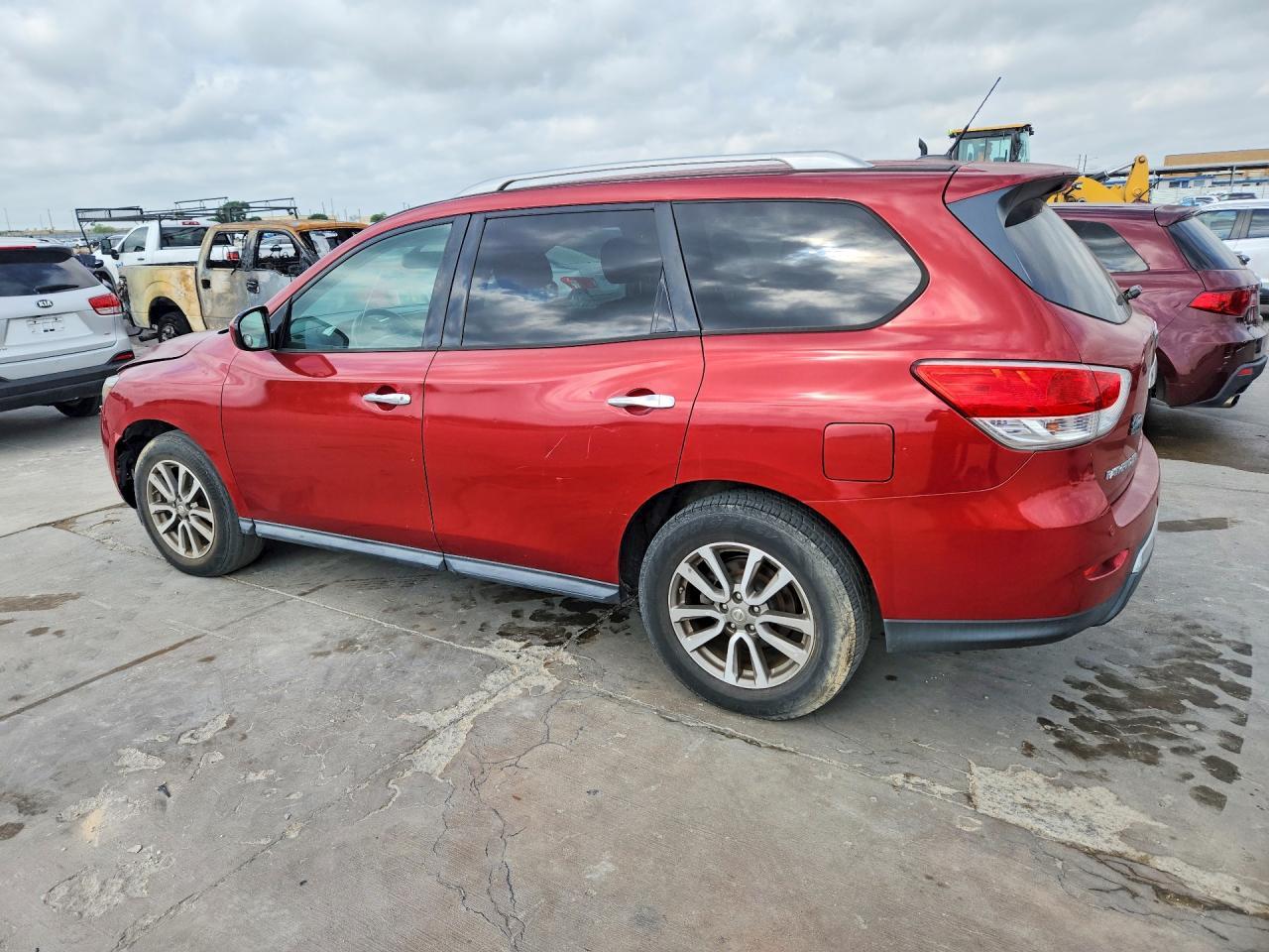 2015 Nissan Pathfinder Sv - Image 2