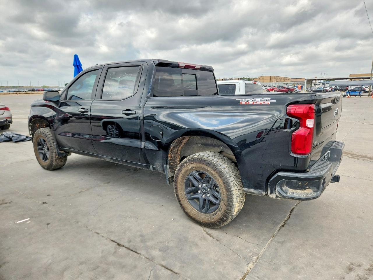 2022 Chevrolet Silverado K1500 Ltz - Фото 2