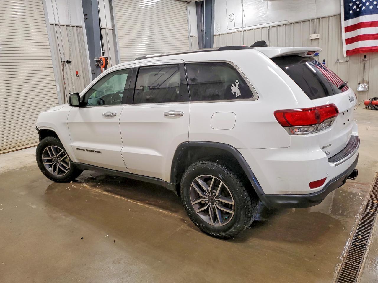2021 Jeep Grand Cherokee Limited - Image 2