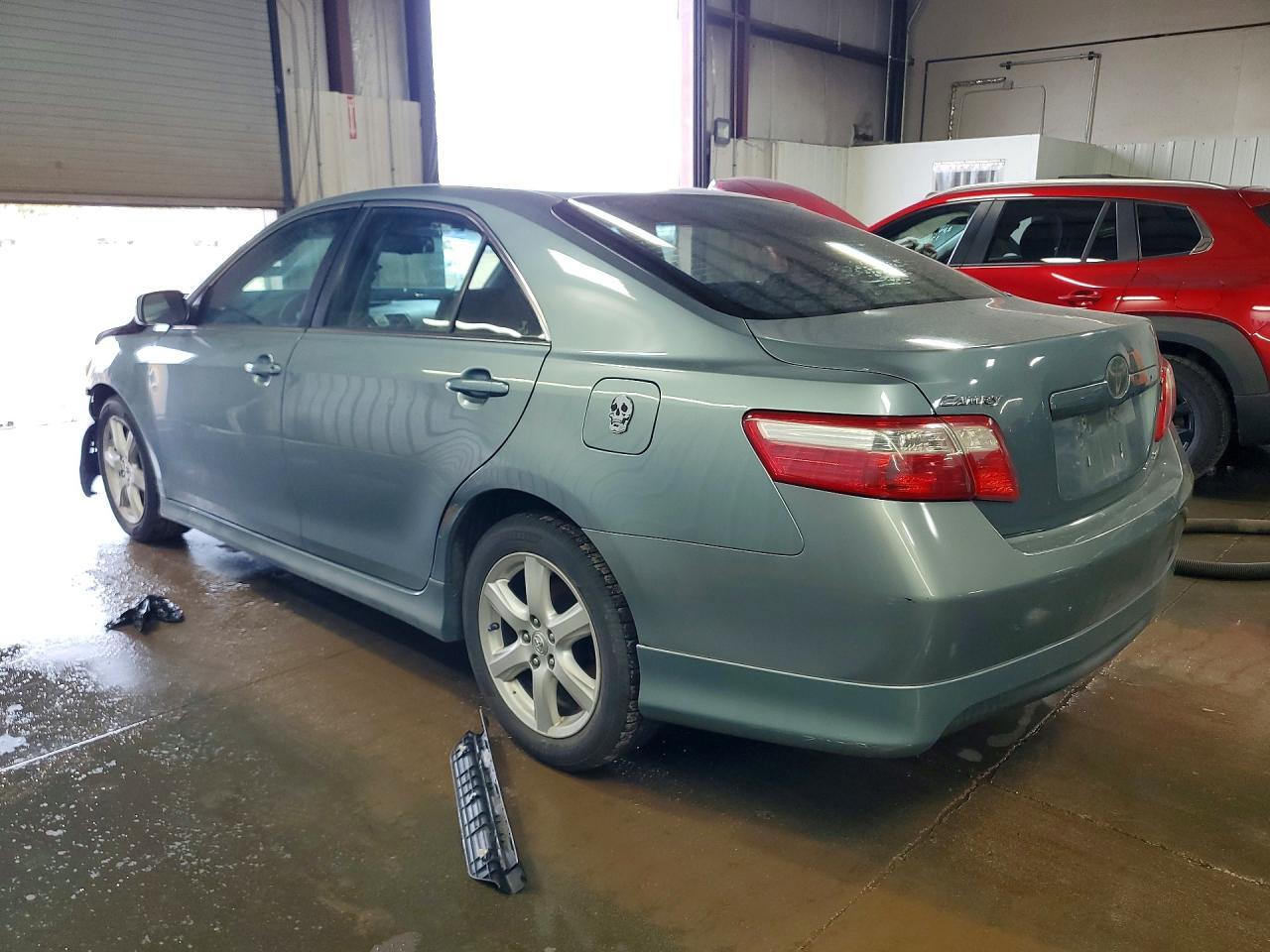 2007 Toyota Camry Se - Image 2