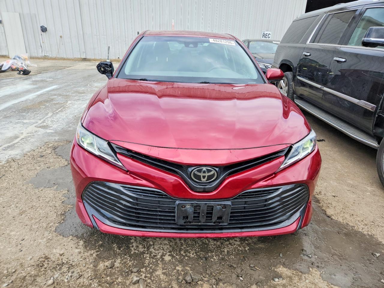 2018 Toyota Camry Le - Фото 5