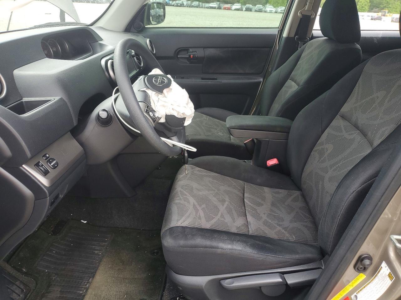 2015 Scion Xb Base - Фото 7