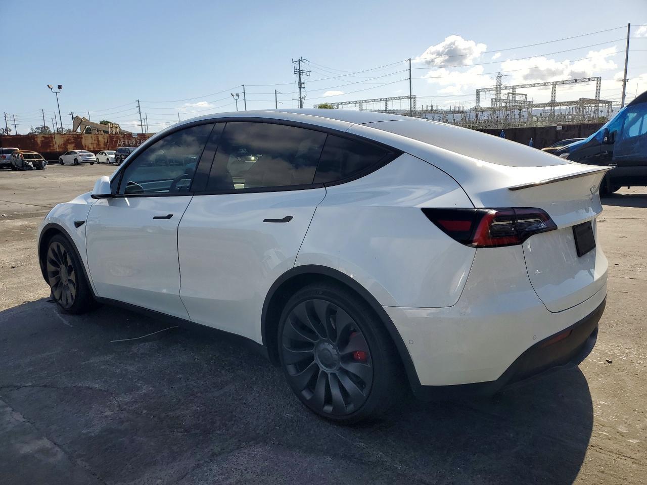 2021 Tesla Model Y - Фото 2