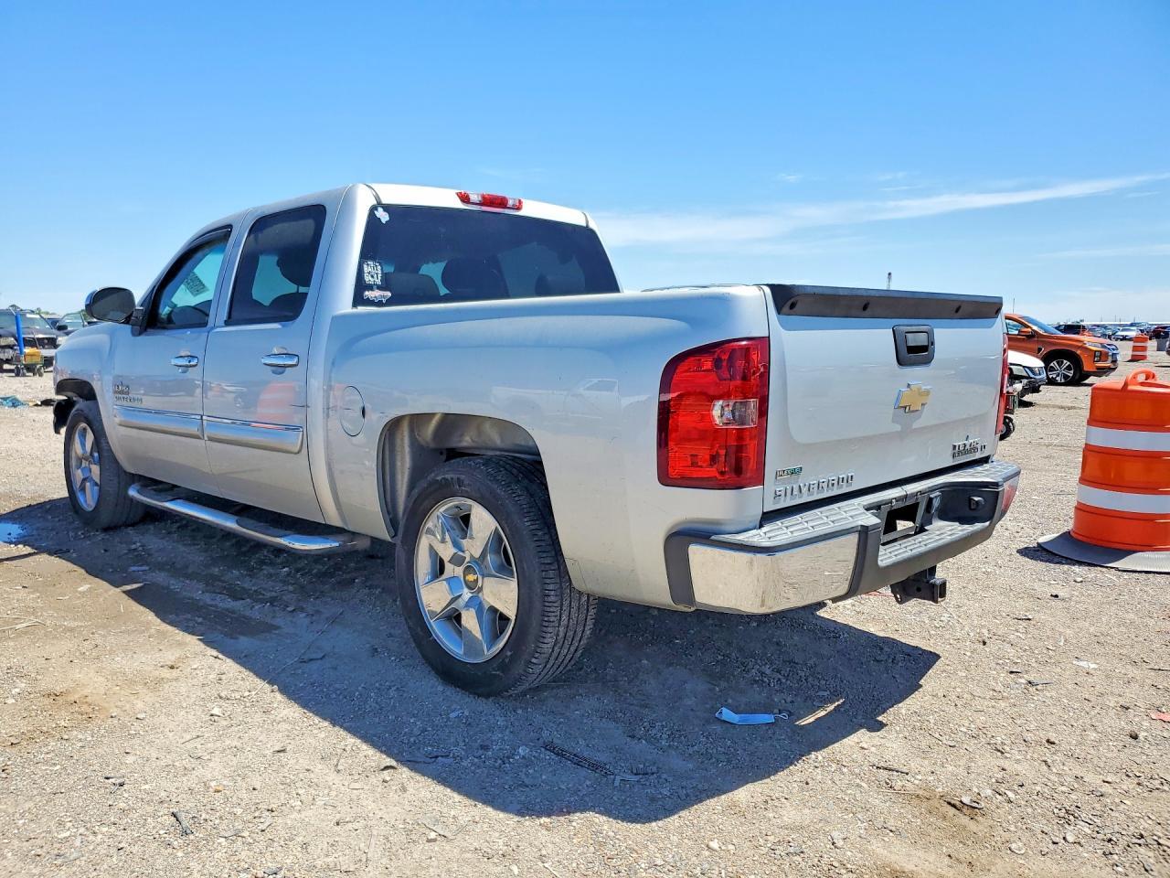 2011 Chevrolet Silverado C1500 Lt - Фото 2