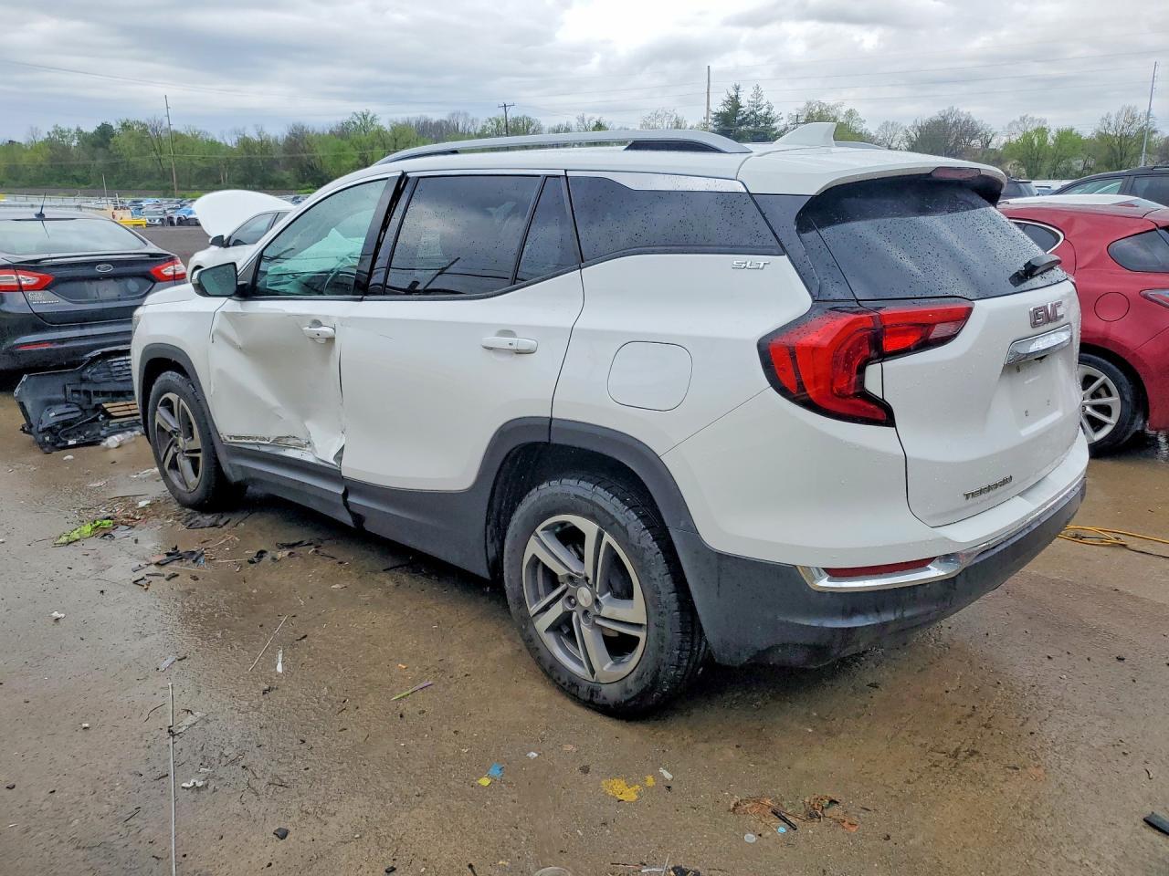 2021 GMC Terrain Slt - Image 2