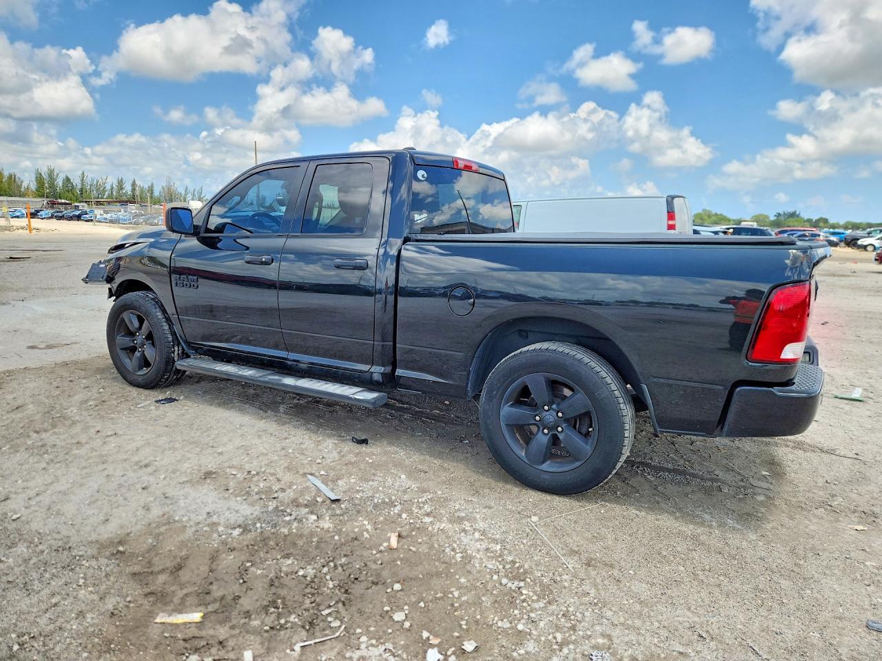 2016 Ram 1500 St - Фото 2
