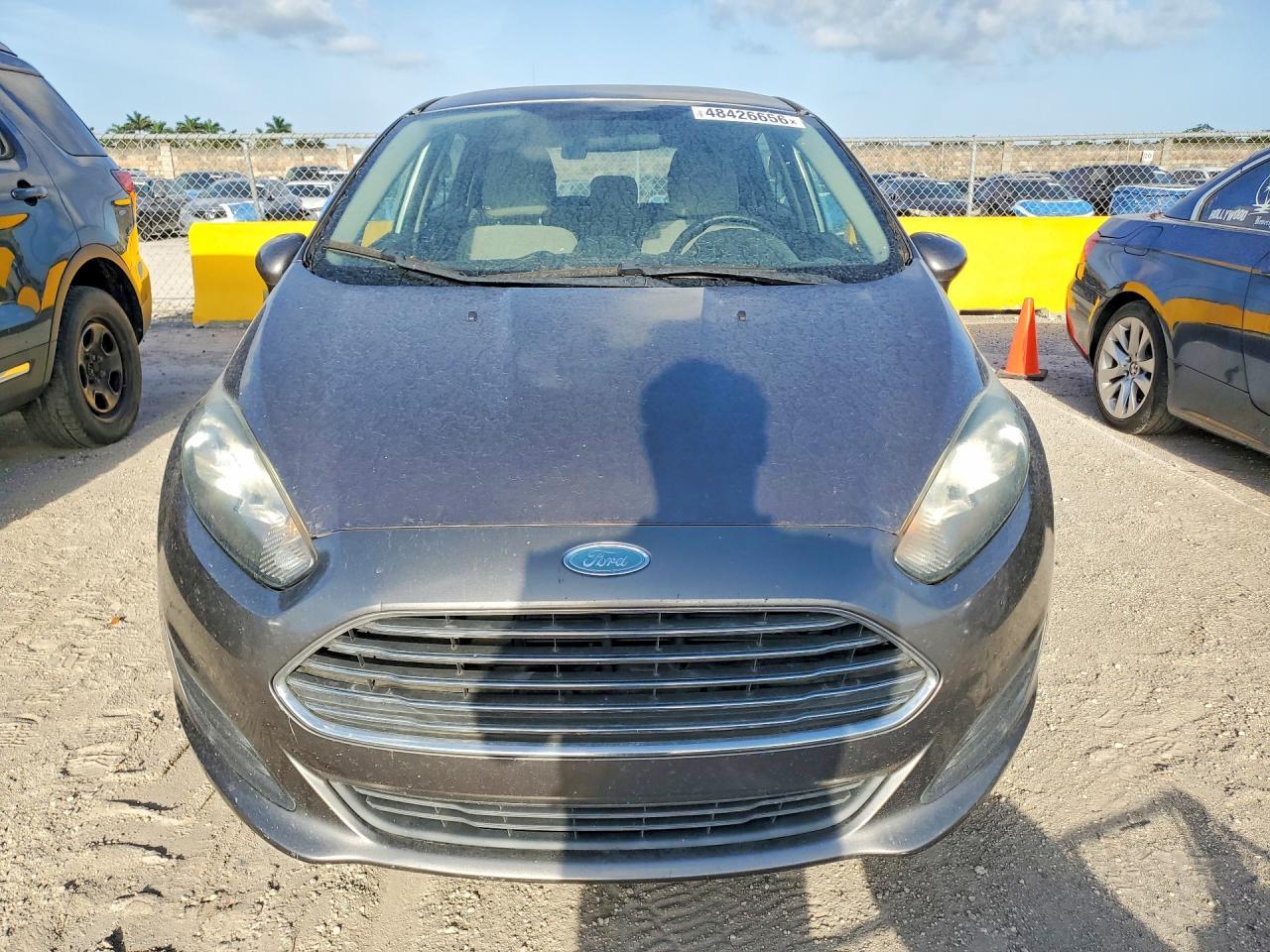 2014 Ford Fiesta Se - Image 5