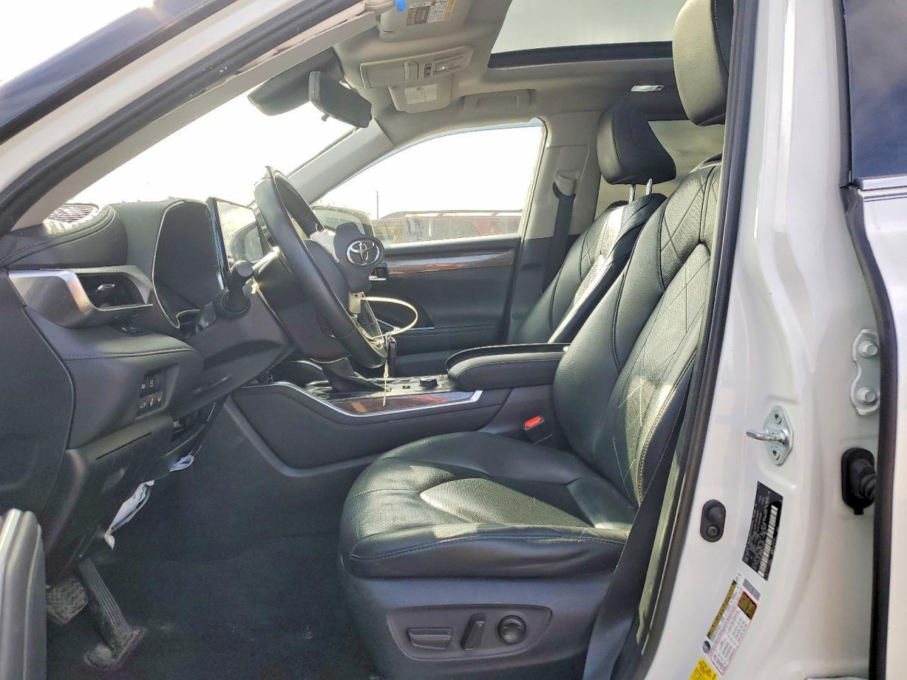 2021 Toyota Highlander Platinum - Фото 7