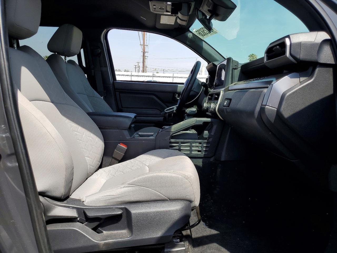 2025 Toyota Tacoma Sr5 - Image 7