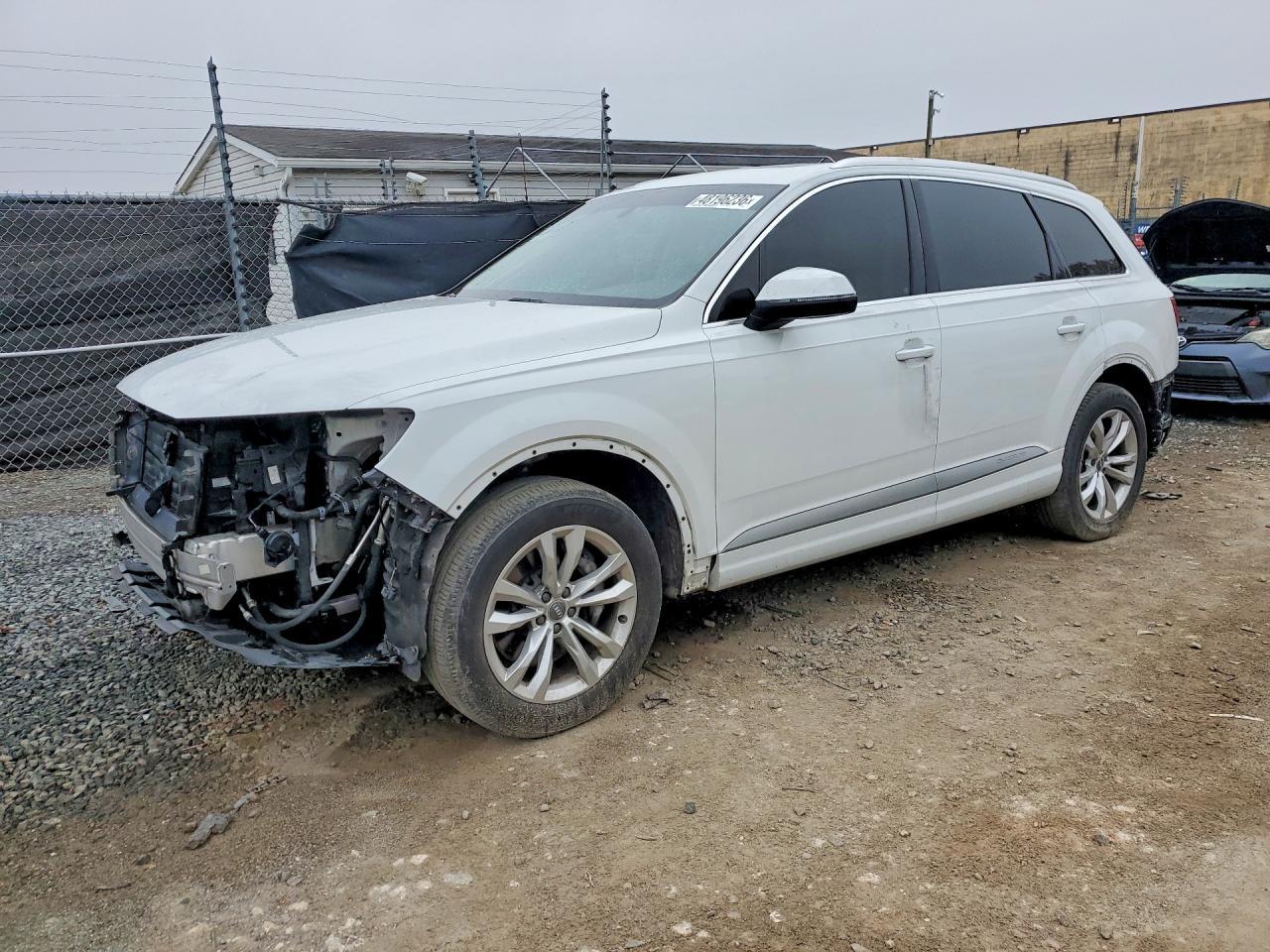2017 Audi Q7 Premium Plus