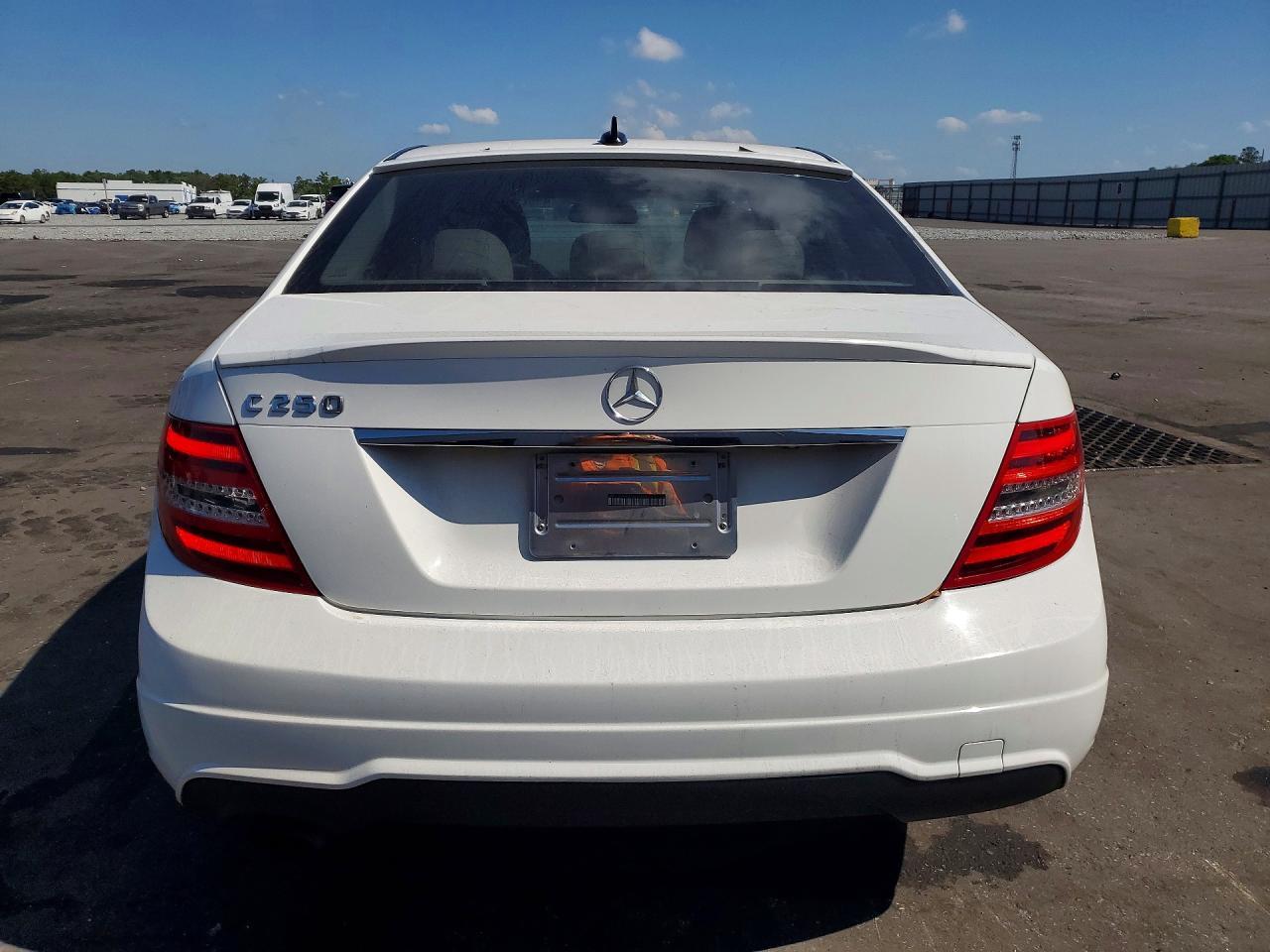 2013 Mercedes-Benz C 250 - Фото 6