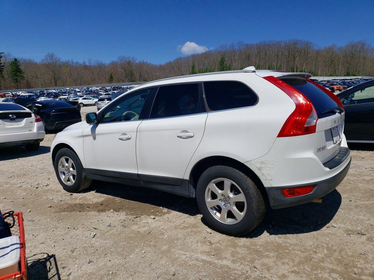 2012 Volvo Xc60 3.2 - Image 2