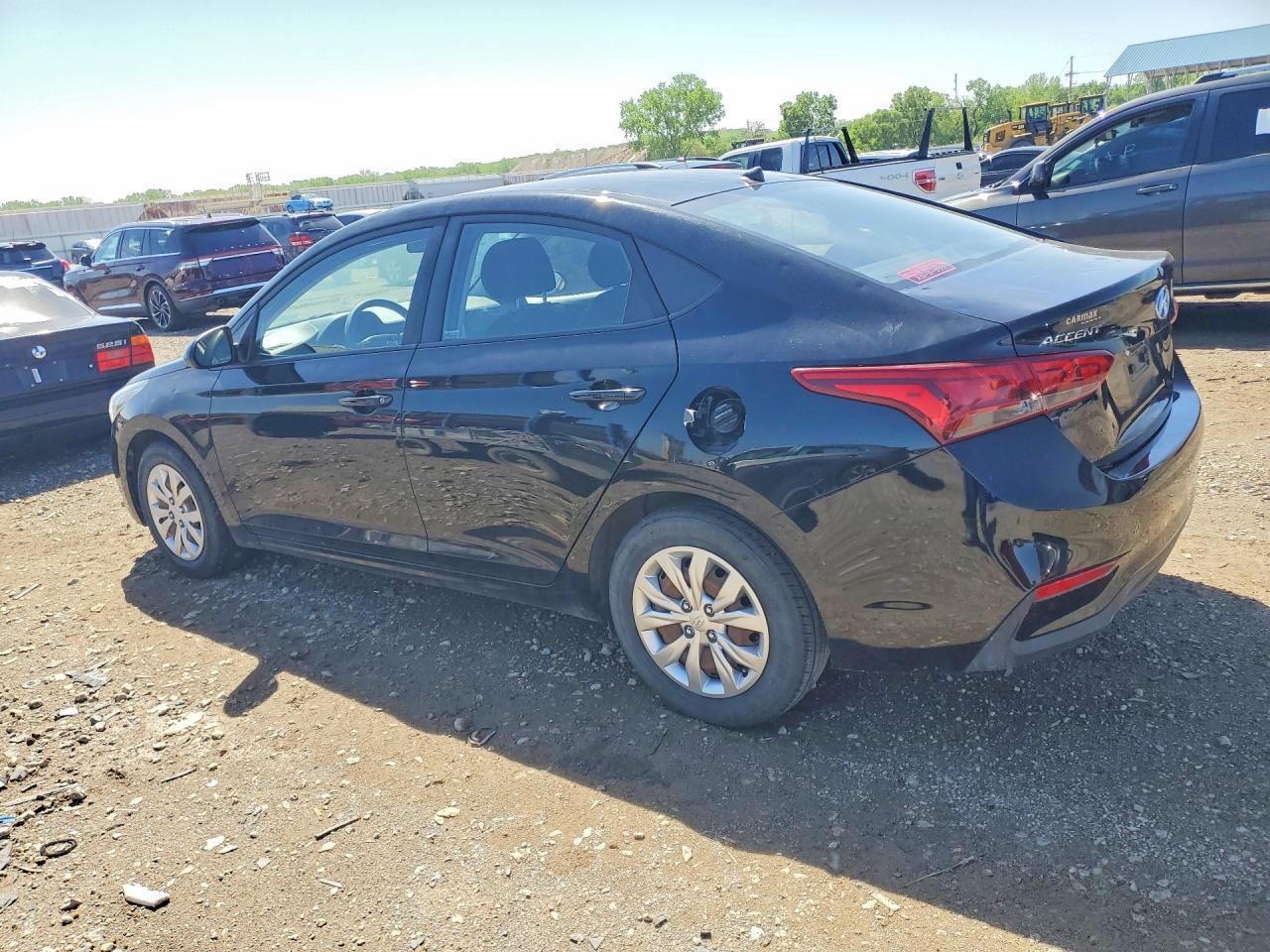 2018 Hyundai Accent Se - Фото 2