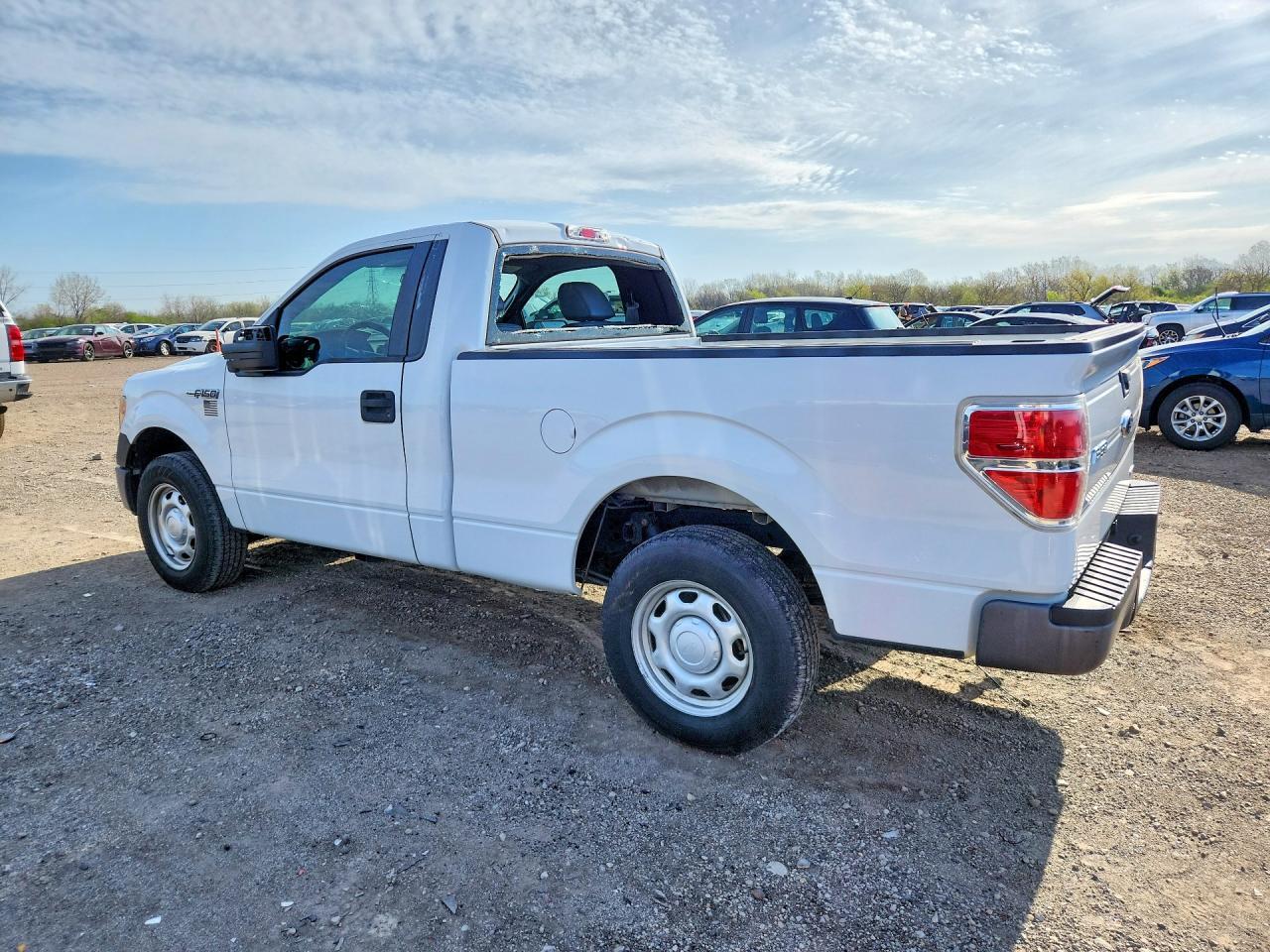2013 Ford F150 - Фото 2