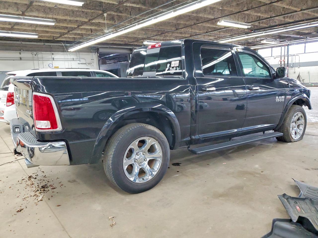 2015 Ram 1500 Laramie - Фото 3