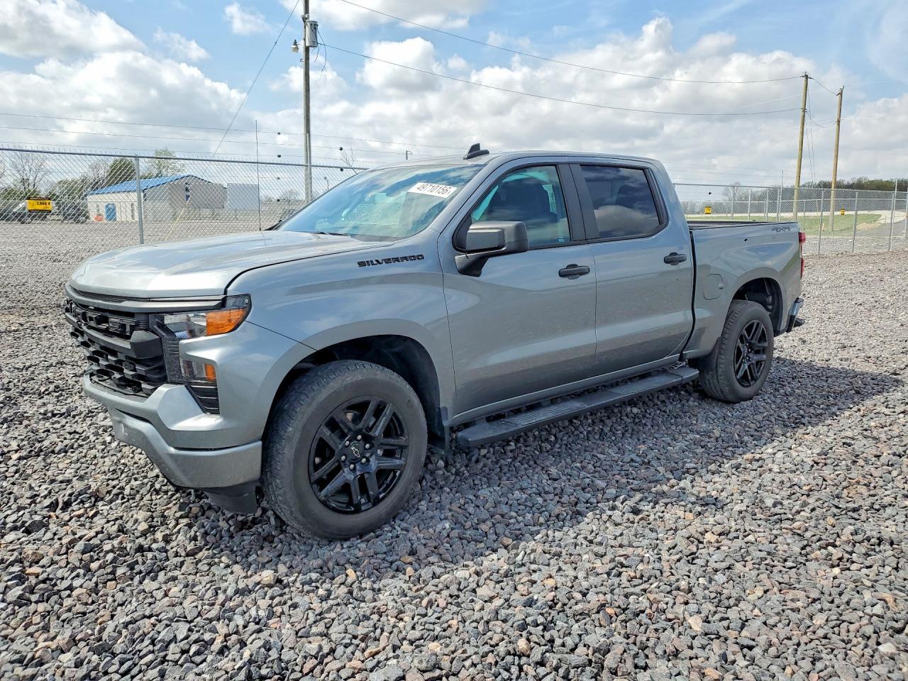 2024 Chevrolet Silverado K1500 Custom