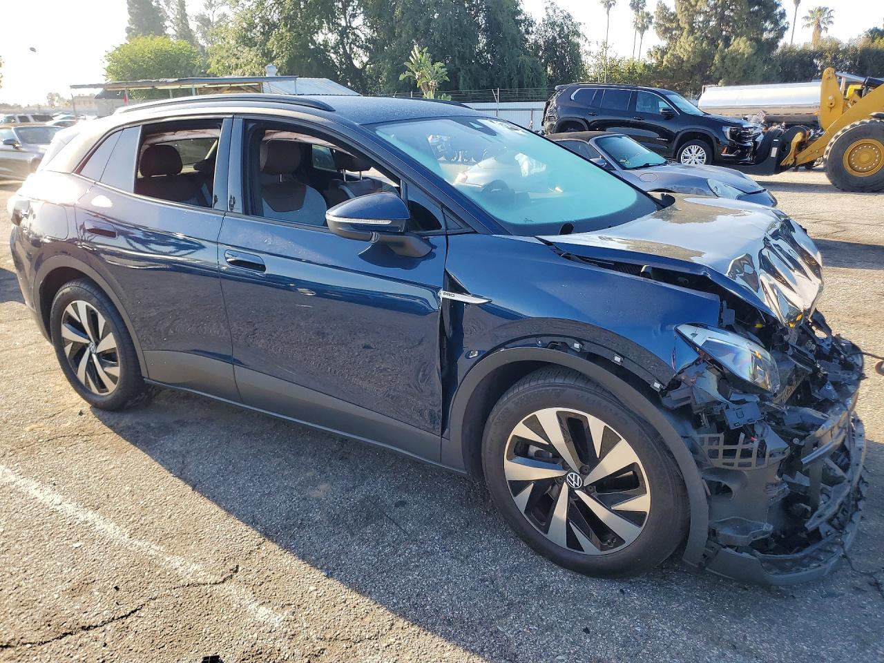 2023 Volkswagen Id.4 Pro - Image 4