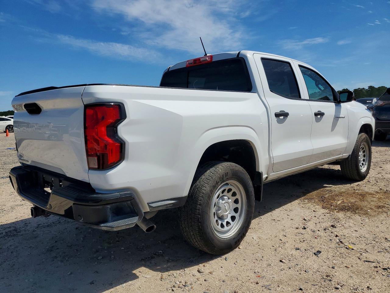 2024 Chevrolet Colorado - Фото 3
