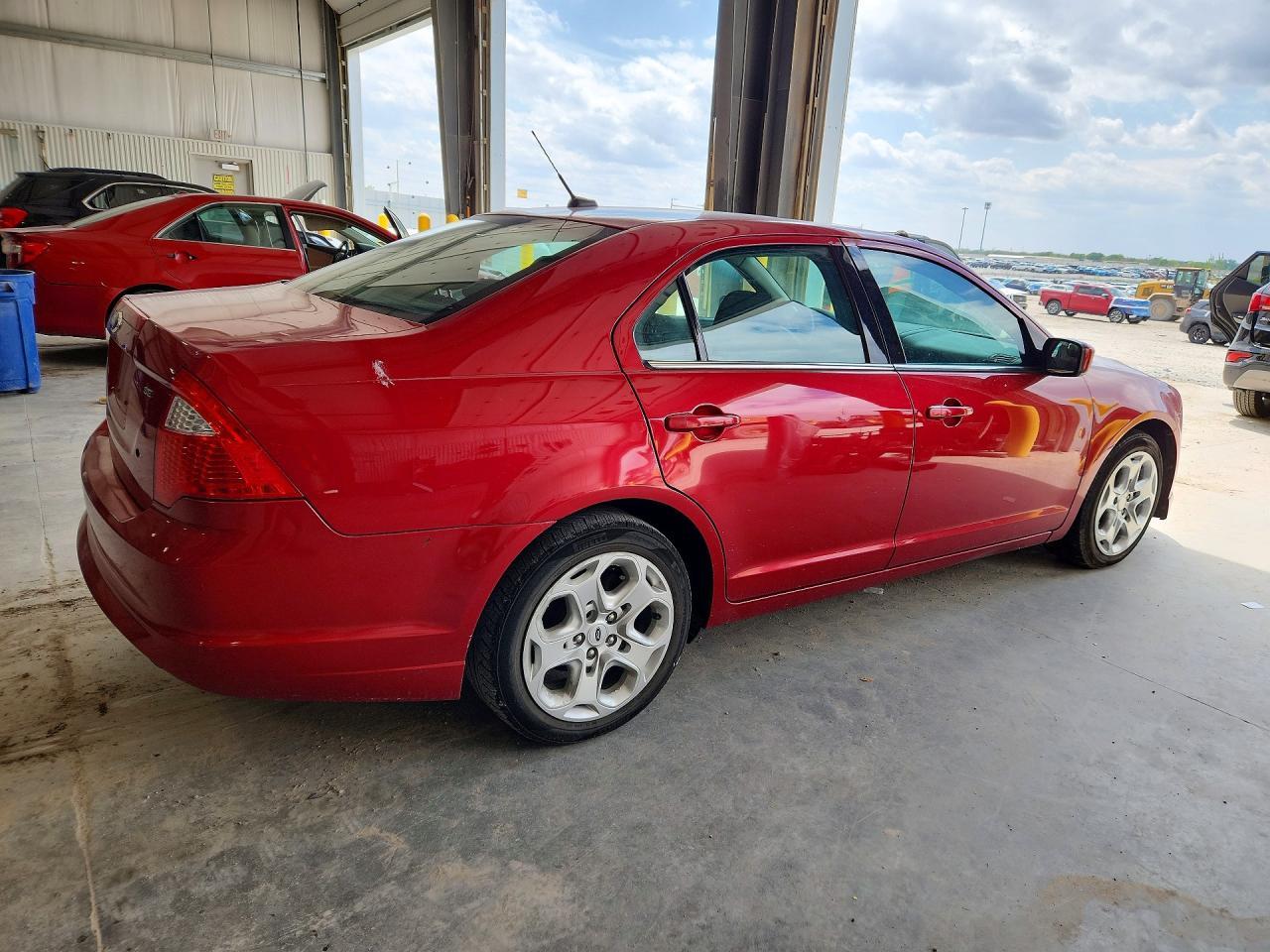2011 Ford Fusion Se - Фото 3