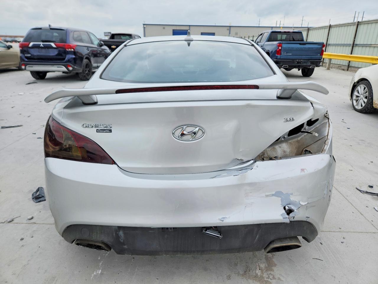 2012 Hyundai Genesis Coupe 3.8L - Фото 6