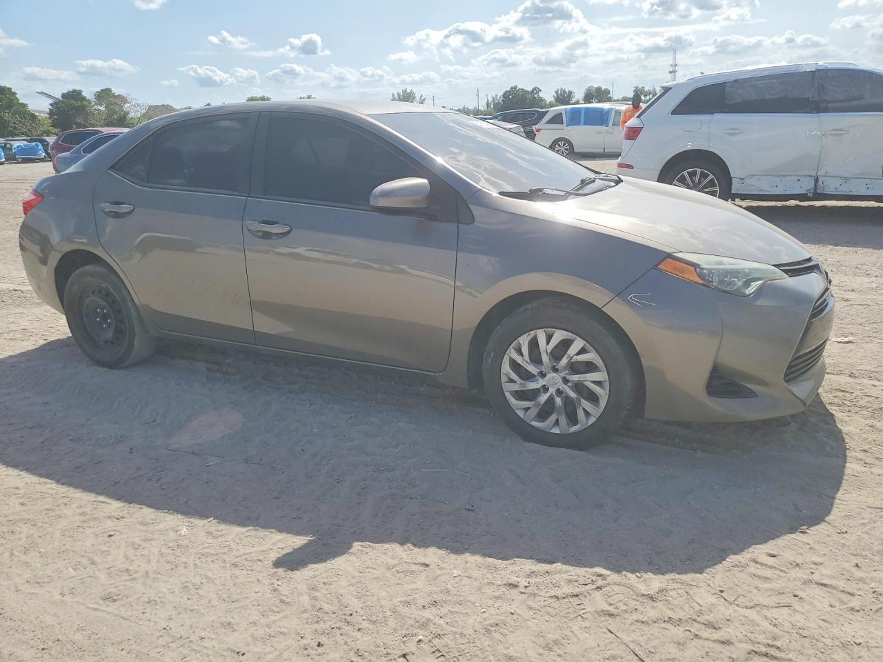 2018 Toyota Corolla Le - Фото 4