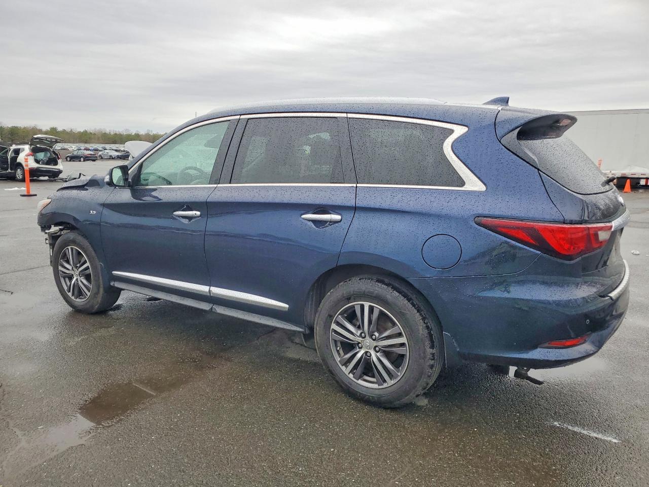 2019 Infiniti Qx60 Luxe - Image 2