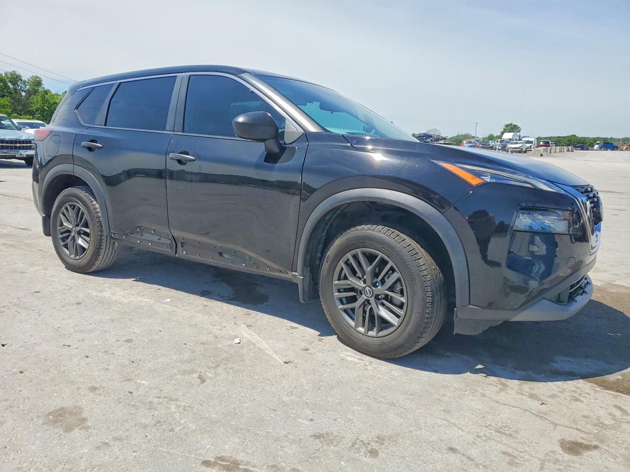 2022 Nissan Rogue S - Фото 4