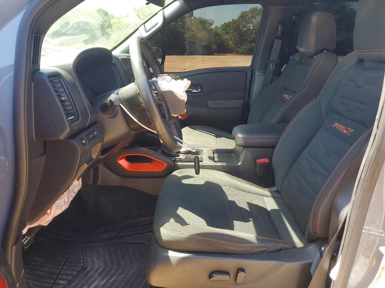 2024 Nissan Frontier Pro-X - Фото 7