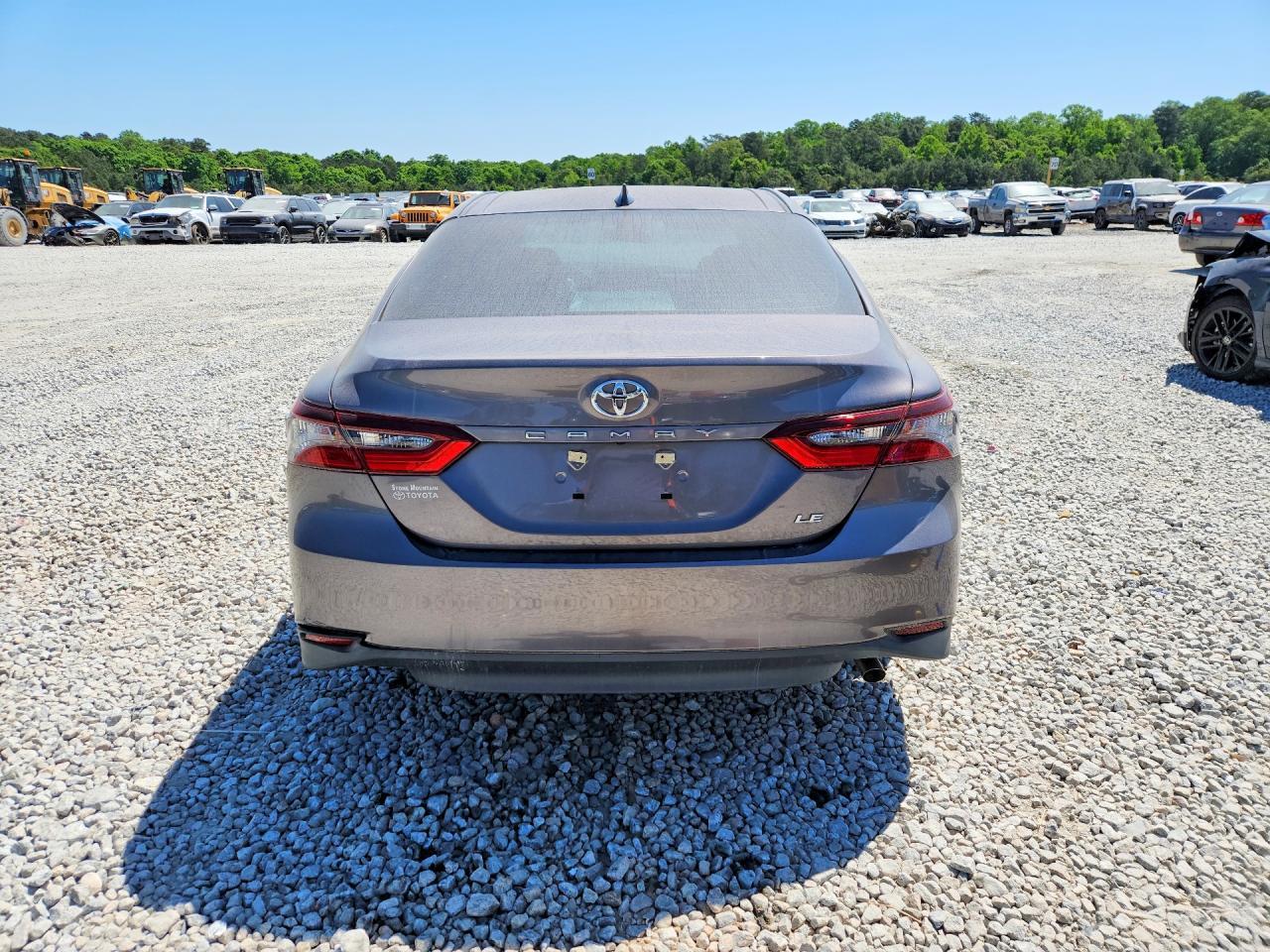 2021 Toyota Camry Le - Image 6