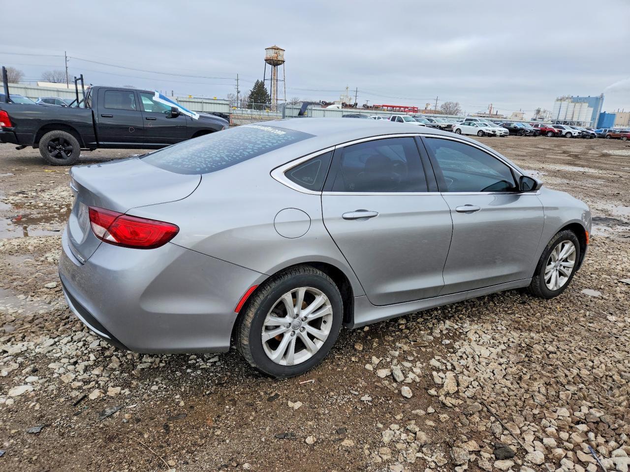 2015 Chrysler 200 Limited - Image 3