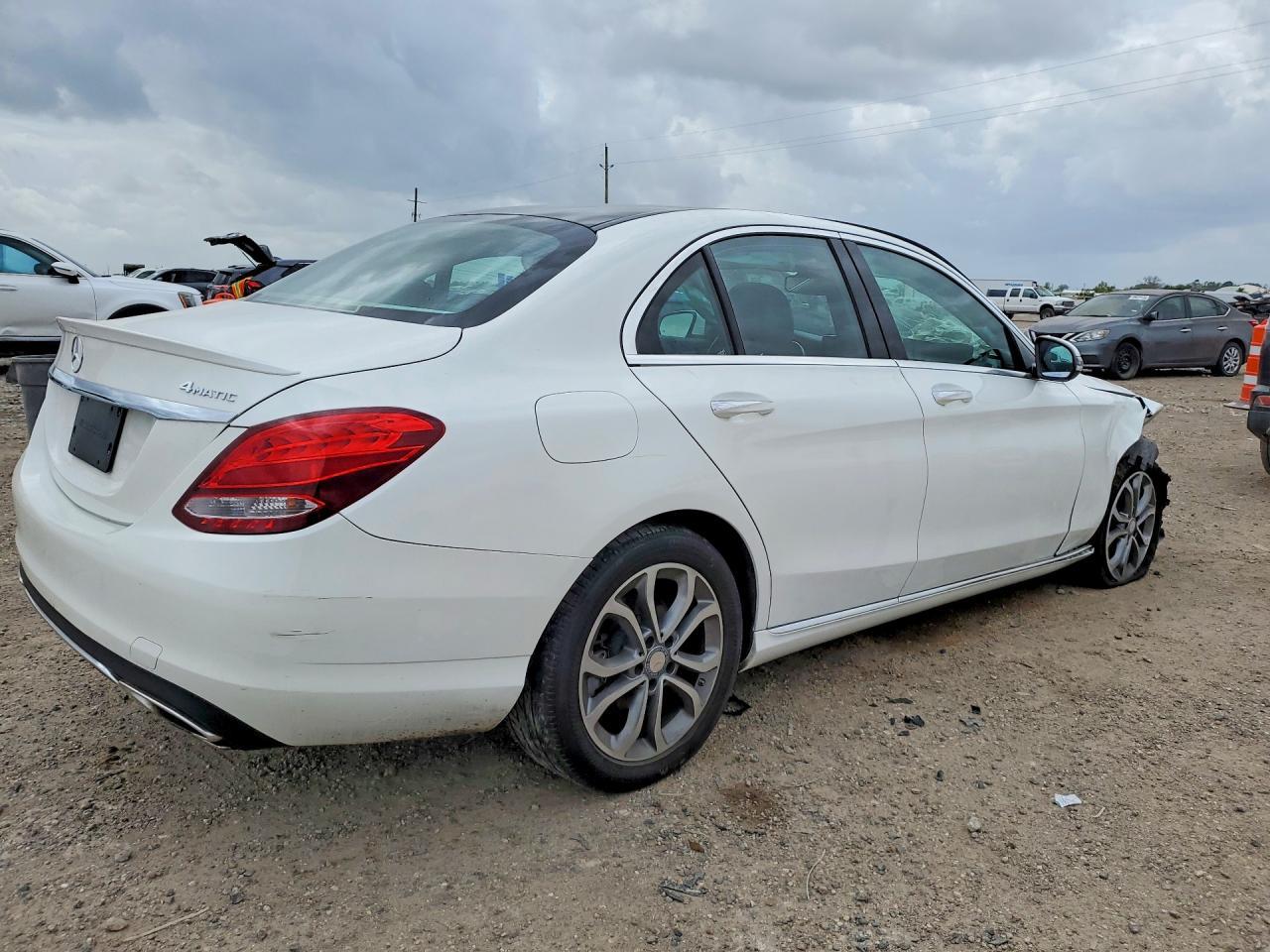 2017 Mercedes-Benz C 300 4Matic - Image 3