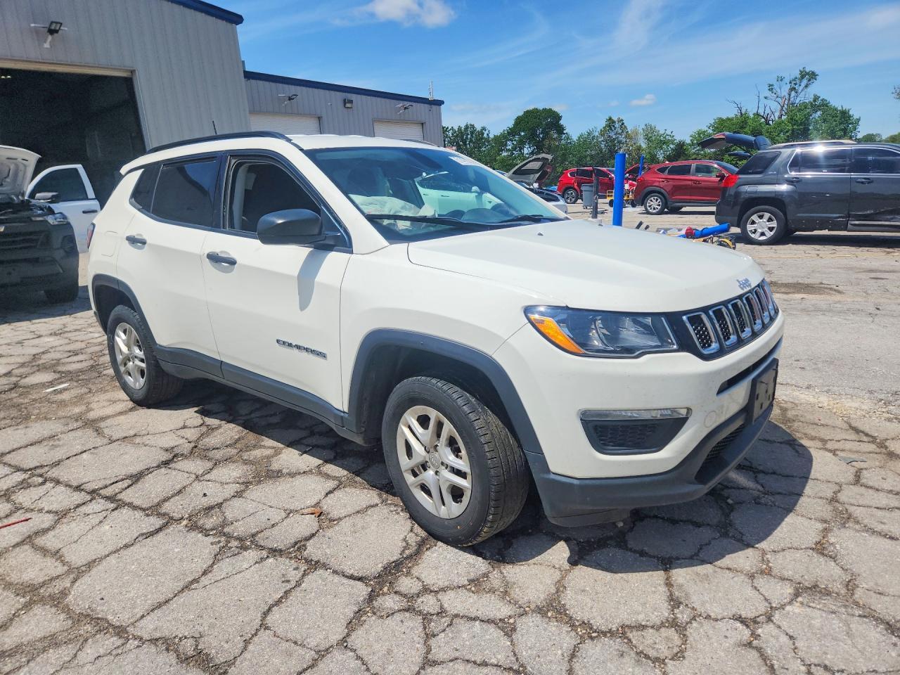 2017 Jeep Compass Sport - Фото 4