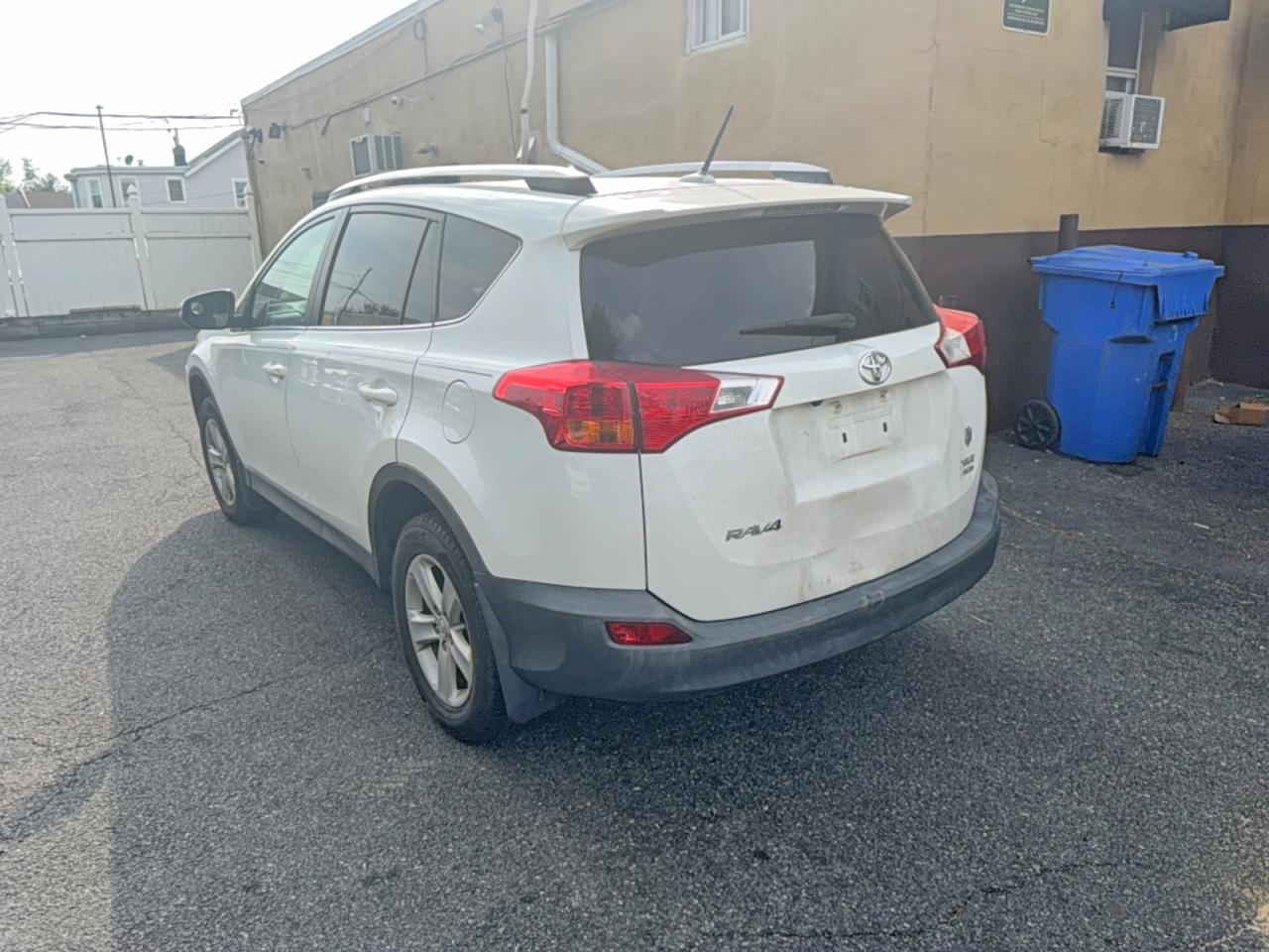 2014 Toyota Rav4 Xle - Image 3